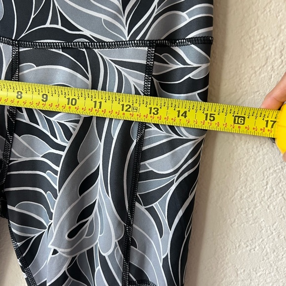 Nike - Picture 5 of 6